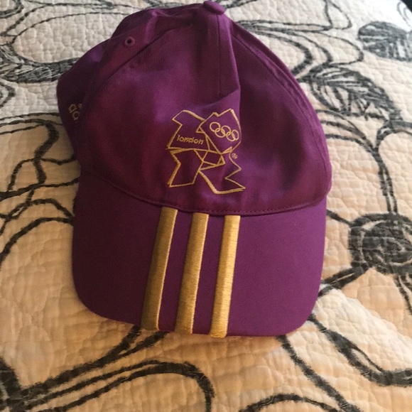 Hat - Picture 1 of 2